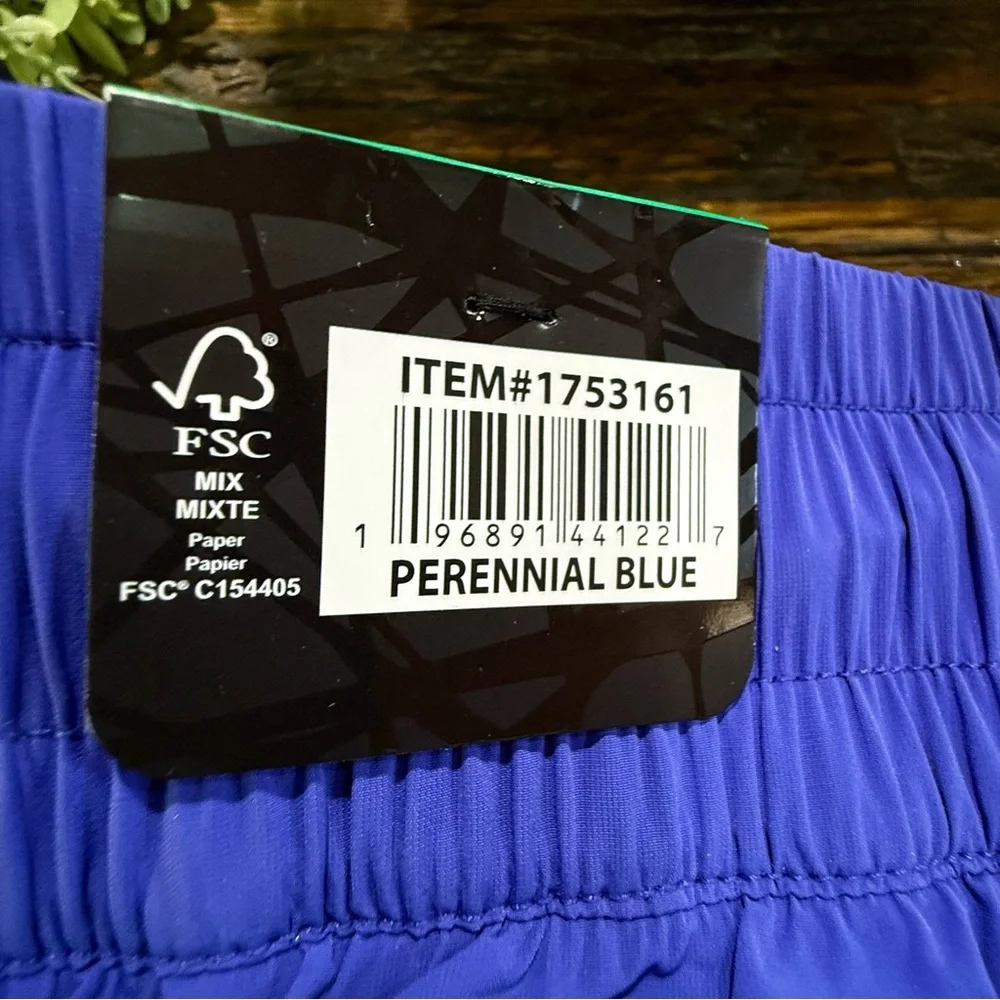 Spyder NWT XL Women's Perennial Blue Shorts Exercise Workout - Picture 4 of 16